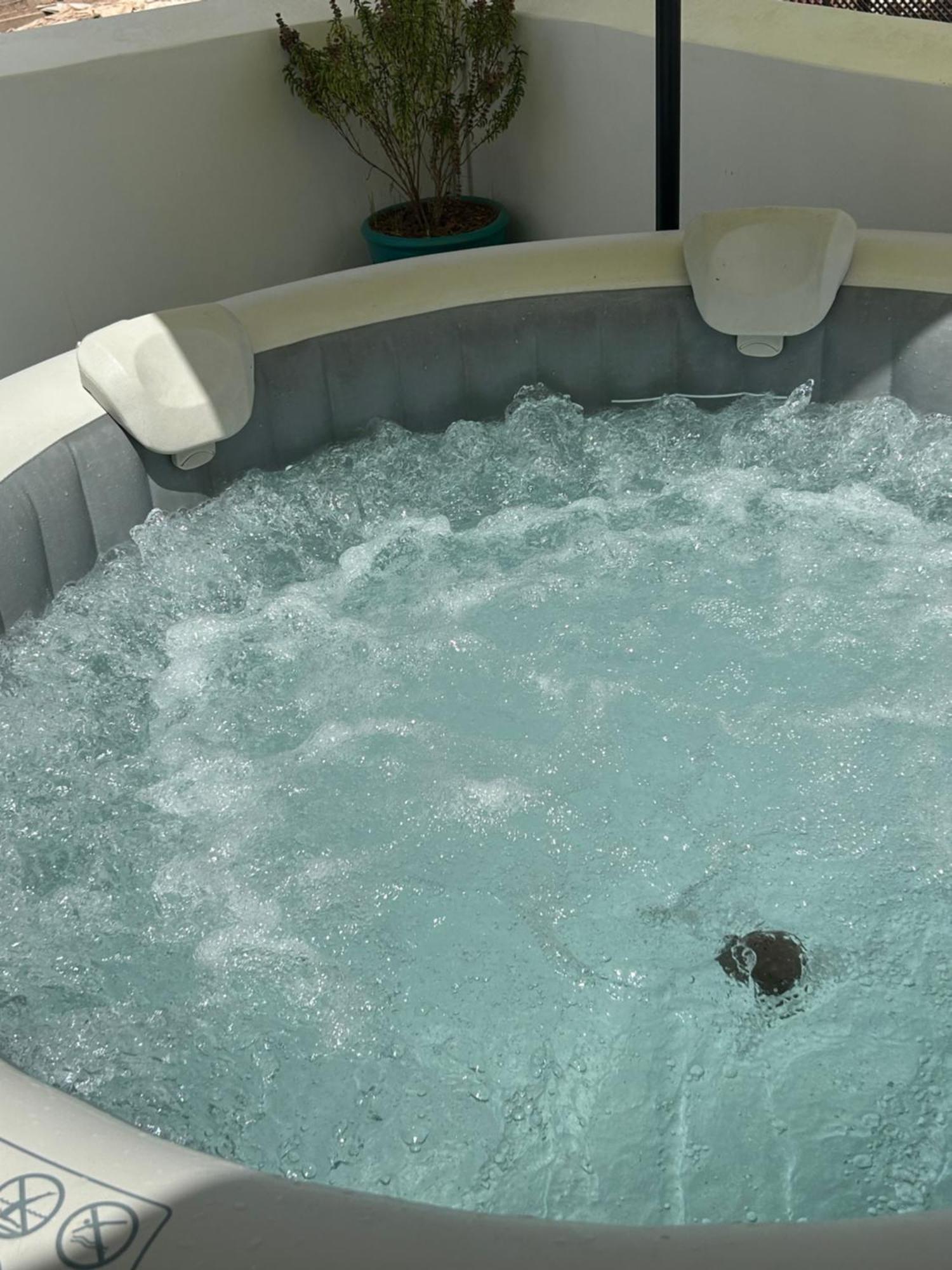 Riad Amazing Amazigh Avec Jacuzzi Petit Dejeuner Compris Avec Aussi Chambres Familiales Pres De La Place Jemaa El Fna Marrakesh Bagian luar foto