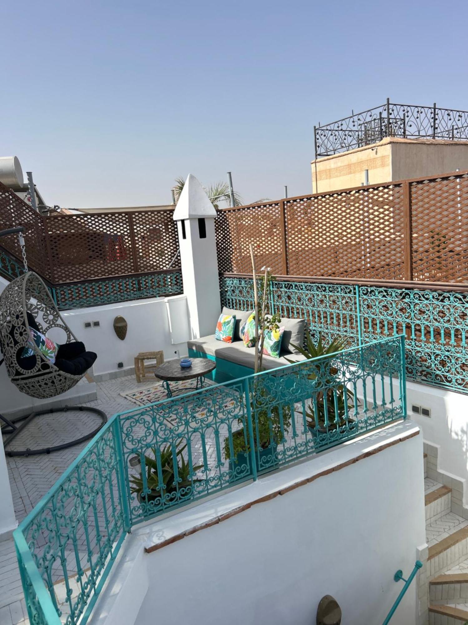 Riad Amazing Amazigh Avec Jacuzzi Petit Dejeuner Compris Avec Aussi Chambres Familiales Pres De La Place Jemaa El Fna Marrakesh Bagian luar foto